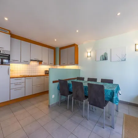 Apartment In Near The Ostend