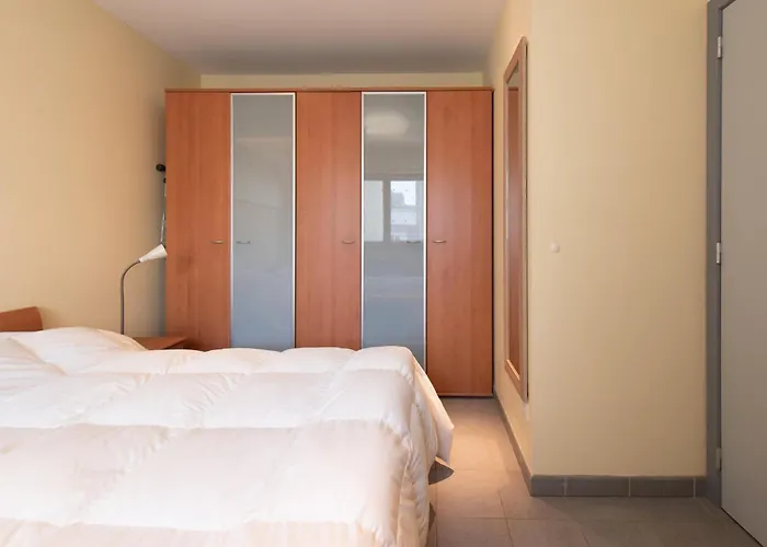 In Near The דירה *