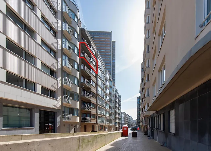 Apartment In Near The *